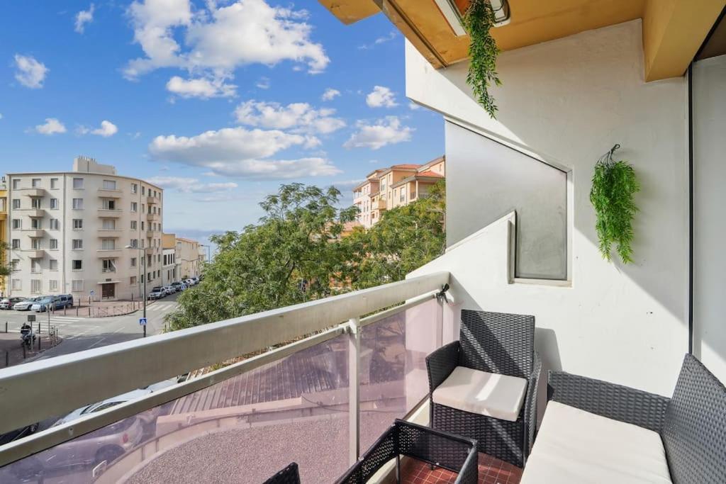 Charmant Appartement Vue Mer 7Eme - Plage 200M Марсель Экстерьер фото